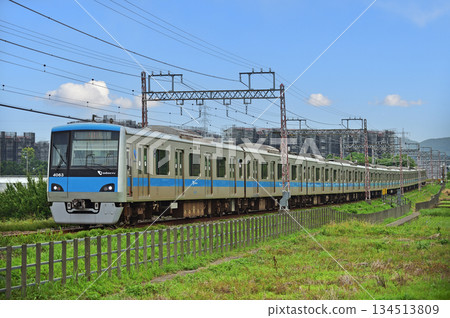 小田急小田原線鶴卷溫泉～伊勢原小田急4000系4063號列車 134513809