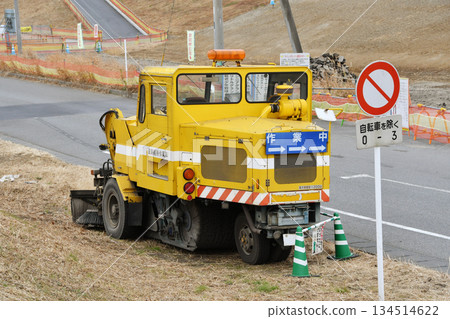 道路養護車輛_街道清潔車_01 134514622