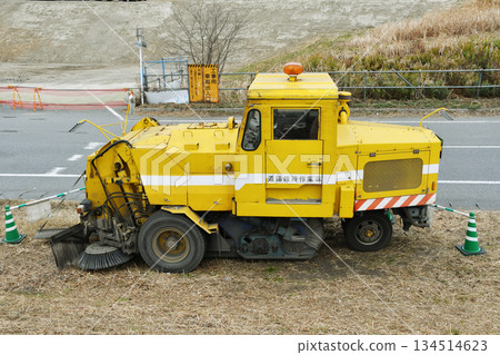 道路養護車輛_街道清潔車_02 134514623