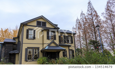 Diplomat's House in Autumn Diplomat's House in Autumn 134514679
