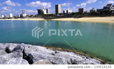A tropical landscape of blue sea and blue sky at Araha Beach, Okinawa A tropical landscape of blue sea and blue sky at Araha Beach, Okinawa 134518128
