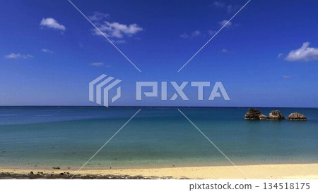 A tropical landscape of blue sea and blue sky at Araha Beach, Okinawa 134518175
