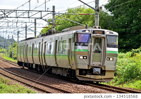 Chitose Line, Shimamatsu-Kitahiroshima, JR Hokkaido, 733 series, B-107 formation (Sapporo) Chitose Line, Shimamatsu-Kitahiroshima, JR Hokkaido, 733 series, B-107 formation (Sapporo) 134518568