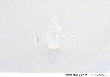 eye drops eye drops 134522882
