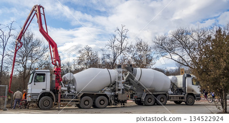 Heavy mixer concrete  134522924