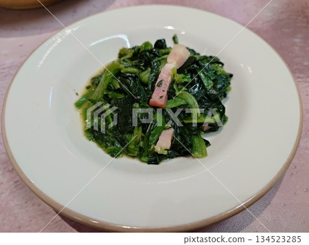 炒菠菜 炒菠菜 134523285