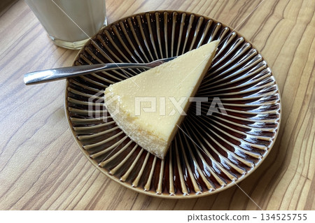 Still life of cheesecake slices on a plate Still life of cheesecake slices on a plate 134525755