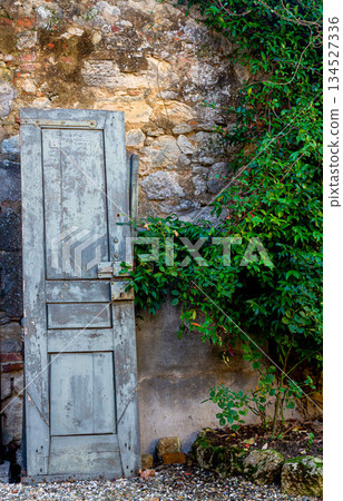 old abandoned wooden door old abandoned wooden door 134527336