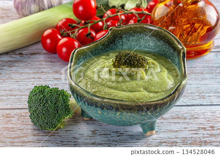 Vegan Broccoli cream soup puree Vegan Broccoli cream soup puree 134528046