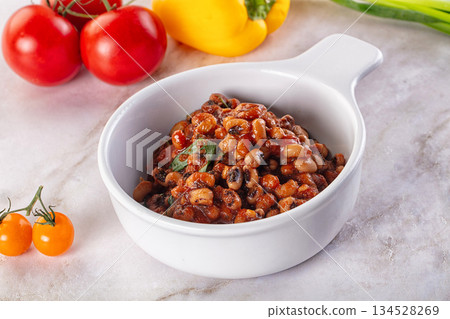 Black eye beans wutg tomato sauce Black eye beans wutg tomato sauce 134528269