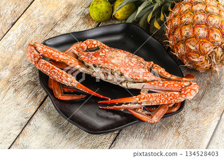 Seafood cuisine -delicous steamed crabs Seafood cuisine -delicous steamed crabs 134528403