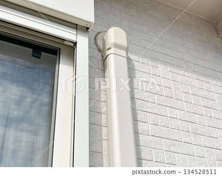 Air conditioner piping cover, exterior wall Air conditioner piping cover, exterior wall 134528511