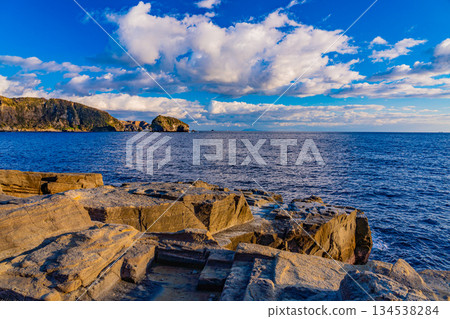 (Shizuoka Prefecture) Evening view of Cape Irozaki from Senjojiki in Iruma, Minamiizu (Shizuoka Prefecture) Evening view of Cape Irozaki from Senjojiki in Iruma, Minamiizu 134538284