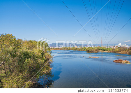 Winter scenery of the Katsura River, Kyoto City 134538774