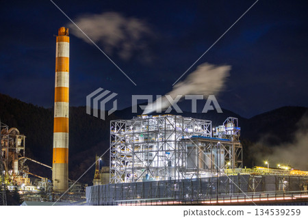 拍攝工廠夜景 拍攝工廠夜景 134539259