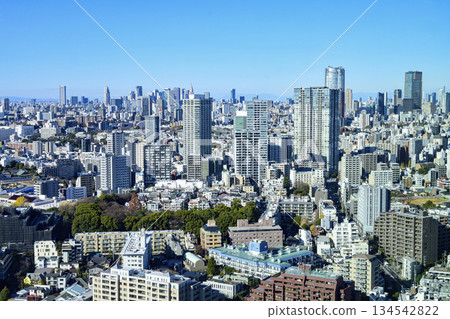 東京都港區高輪Gateway City新城高輪店28樓,從綠之庭園方嚮往六本木新城方向,靠近東京都廳 東京都港區高輪Gateway City新城高輪店28樓,從綠之庭園方嚮往六本木新城方向,靠近東京都廳 134542822