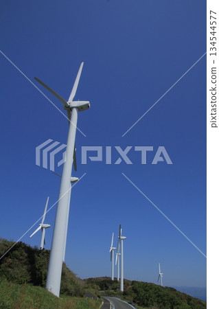 愛媛縣貞見崎半島的風車 愛媛縣貞見崎半島的風車 134544577