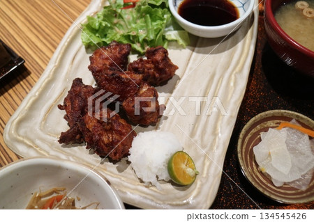 Japanese Fried Chicken Set Meal 134545426