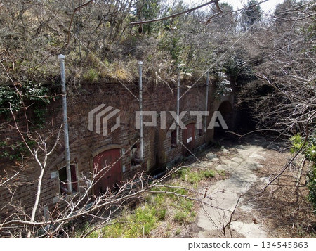 Tomogashima, Wakayama Prefecture: Battle Sites, Former Japanese Military Fortresses, and Battery Sites 134545863