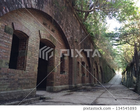 Tomogashima, Wakayama Prefecture: Battle Sites, Former Japanese Military Fortresses, and Battery Sites 134545893