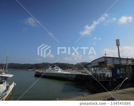 Tomogashima, Wakayama Prefecture: Battle Sites, Former Japanese Military Fortresses, and Battery Sites 134545895