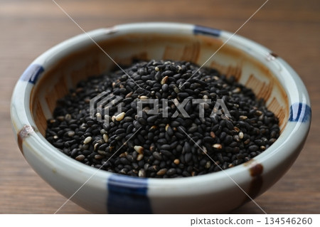 黑芝麻 134546260