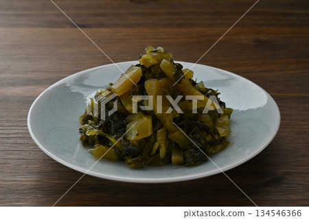 Chopped takana 134546366