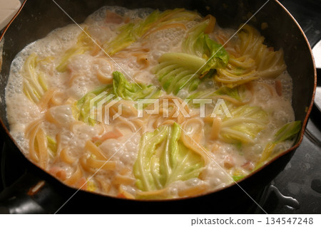 Cabbage and bacon cream pasta Cabbage and bacon cream pasta 134547248