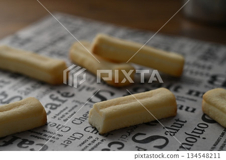 White half-baked Darterine chocolate 134548211