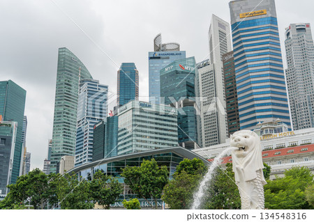 Singapore cityscape 134548316