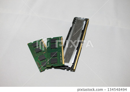 Memory of PC Memory of PC 134548494