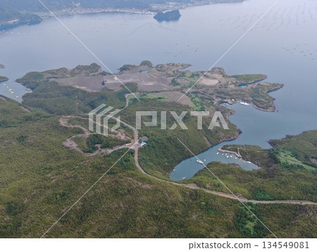 從櫻島中心俯瞰有村崎海岸線 從櫻島中心俯瞰有村崎海岸線 134549081