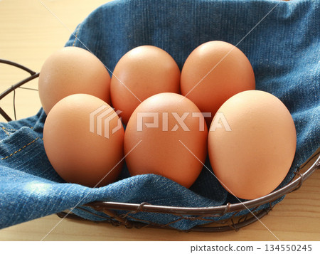 Fresh egg Fresh egg 134550245