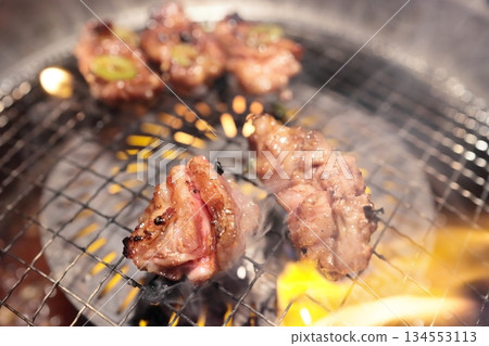 Japanese black beef grilled meat (medium-sized ribs) Japanese black beef grilled meat (medium-sized ribs) 134553113
