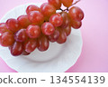 A soft Muscat aroma - Rich sweetness and a red jewel-like Queen Rouge (seedless, with skin) 134554139