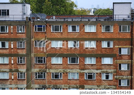 London cityscape (around Paddington) 134554149