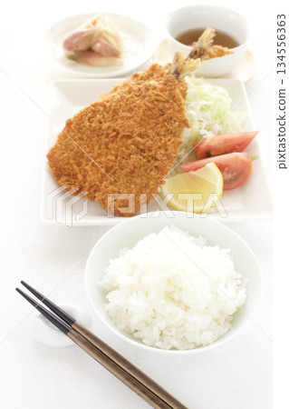 炸竹莢魚套餐 炸竹莢魚套餐 134556363