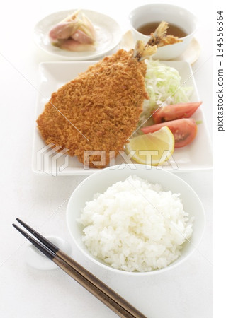 炸竹莢魚套餐 炸竹莢魚套餐 134556364
