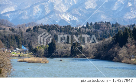 Mogami River Three Difficult Places Boat Ride: Tourist boat passing Oyodo and approaching Mikase, Yamagata Prefecture Mogami River Three Difficult Places Boat Ride: Tourist boat passing Oyodo and approaching Mikase, Yamagata Prefecture 134557947