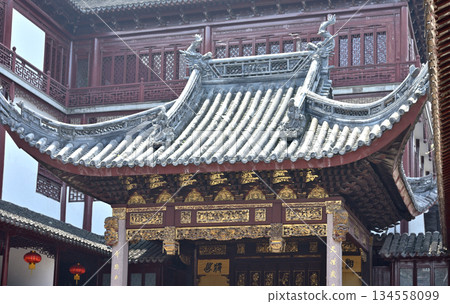 Pavilion in Yuyuan classical Chinese garden in the Old City of Shanghai, built in 1559 during Ming Dynasty in Shanghai, China Pavilion in Yuyuan classical Chinese garden in the Old City of Shanghai, built in 1559 during Ming Dynasty in Shanghai, China 134558099