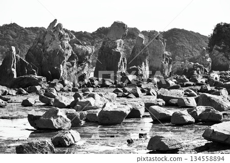 Hashigui Rocks natural stone formations in Kushimoto Town in Kii Peninsula in Wakayama, Japan Hashigui Rocks natural stone formations in Kushimoto Town in Kii Peninsula in Wakayama, Japan 134558894
