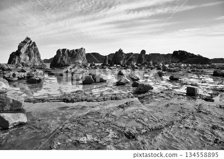Hashigui Rocks natural stone formations in Kushimoto Town in Kii Peninsula in Wakayama, Japan Hashigui Rocks natural stone formations in Kushimoto Town in Kii Peninsula in Wakayama, Japan 134558895