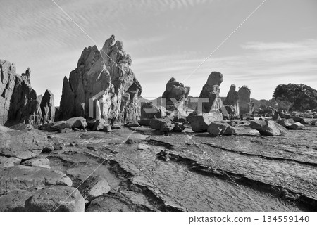 Hashigui Rocks natural stone formations in Kushimoto Town in Kii Peninsula in Wakayama, Japan Hashigui Rocks natural stone formations in Kushimoto Town in Kii Peninsula in Wakayama, Japan 134559140
