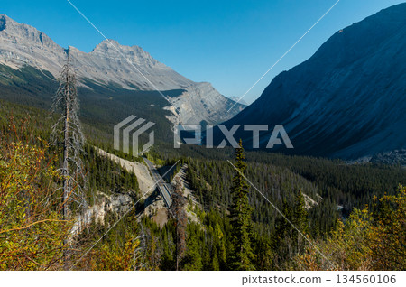 Magnificent mountain scenery seen from a viewpoint on the Icefields Parkway 134560106