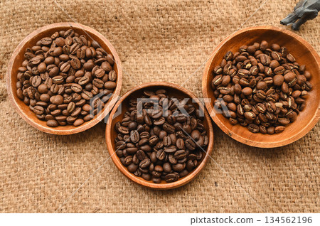 三種烘焙豆 134562196