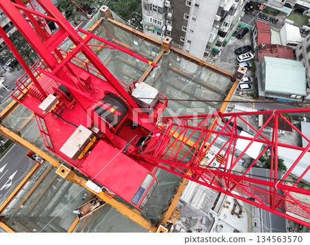 Crane 134563570
