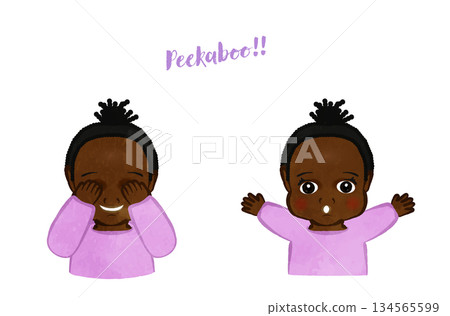 可愛的小女孩在玩躲貓貓！ ！ 134565599