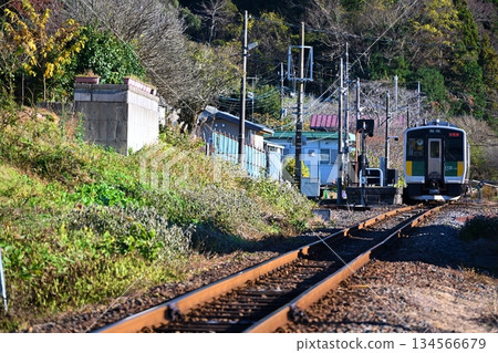 Kururi Line train at Kazusa-Kameyama Station, Chiba 134566679
