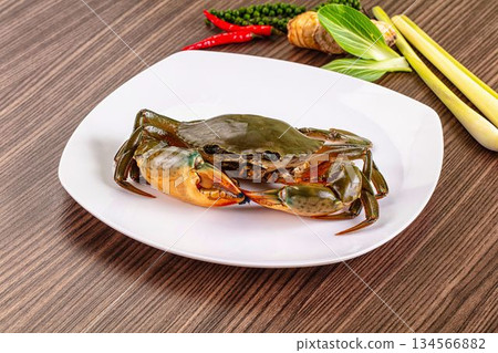 Raw big crab for cooking Raw big crab for cooking 134566882