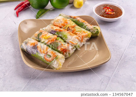 Vietnamese spring roll with prawn Vietnamese spring roll with prawn 134567047
